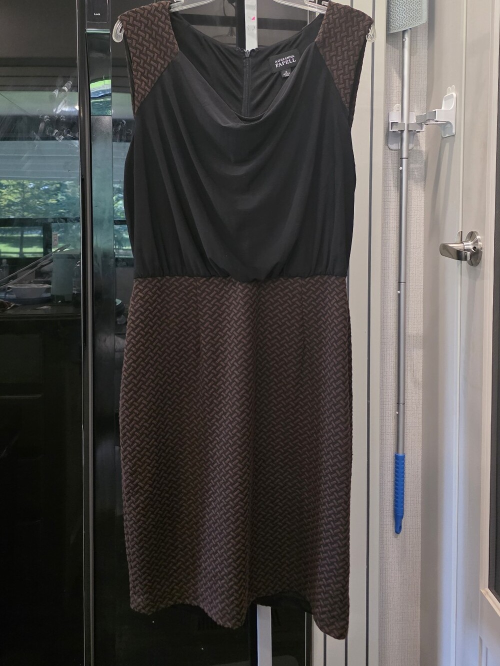 Adrianna Papell Black & Brown Geometric Knit Sleeveless Draped Neck Midi Dress